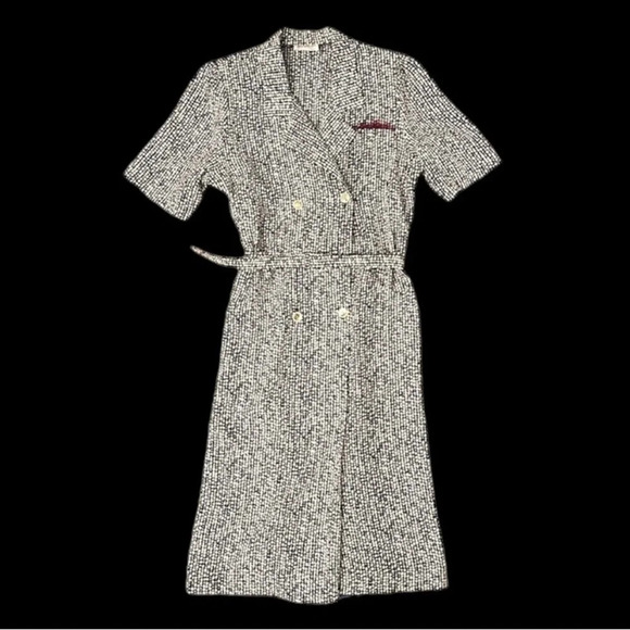 D’Allards Dresses & Skirts - D’Allaird’s Vintage Dress
Size M